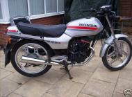 CB125 Superdream